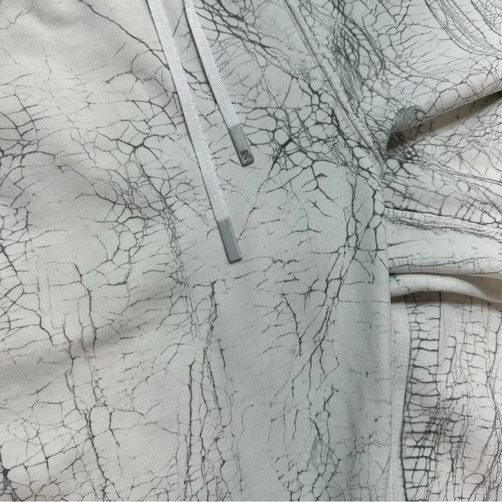 Lululemon sz 12 cracked print drawstring joggers A42